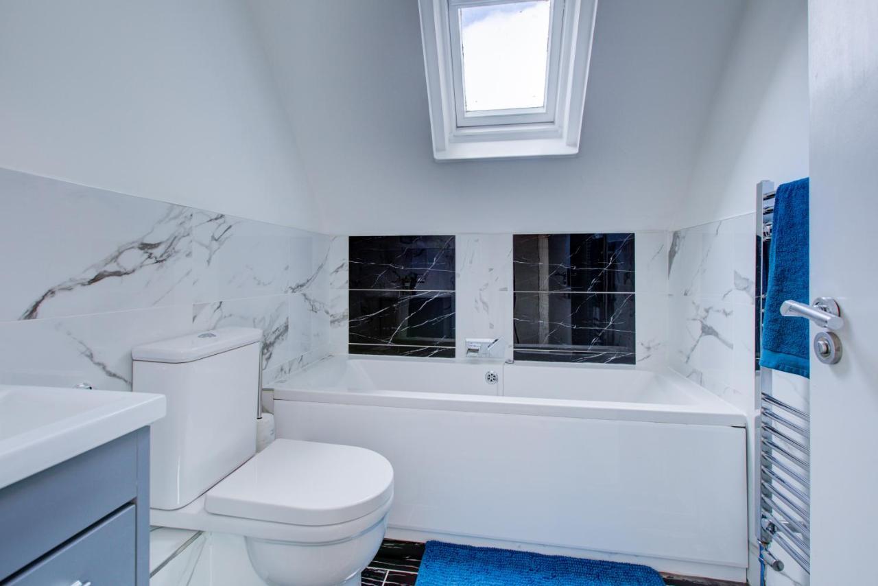 Luxury 3 Bedroom Apartment Close To Beach, Bournemouth & Meyrick Park Екстер'єр фото