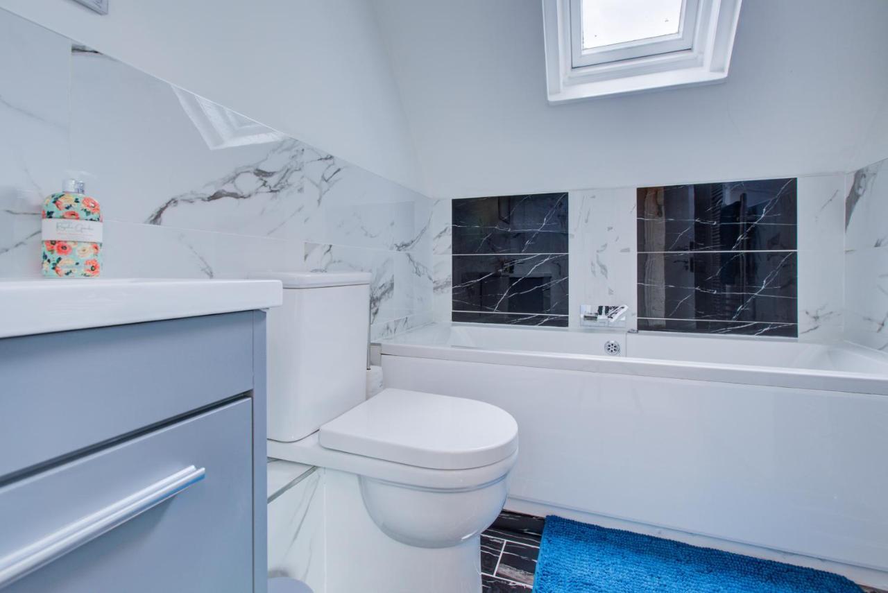 Luxury 3 Bedroom Apartment Close To Beach, Bournemouth & Meyrick Park Екстер'єр фото