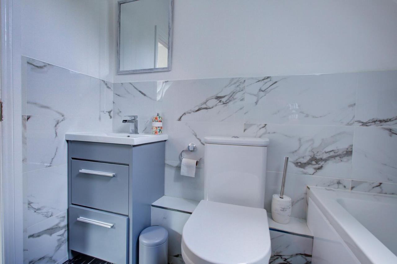 Luxury 3 Bedroom Apartment Close To Beach, Bournemouth & Meyrick Park Екстер'єр фото